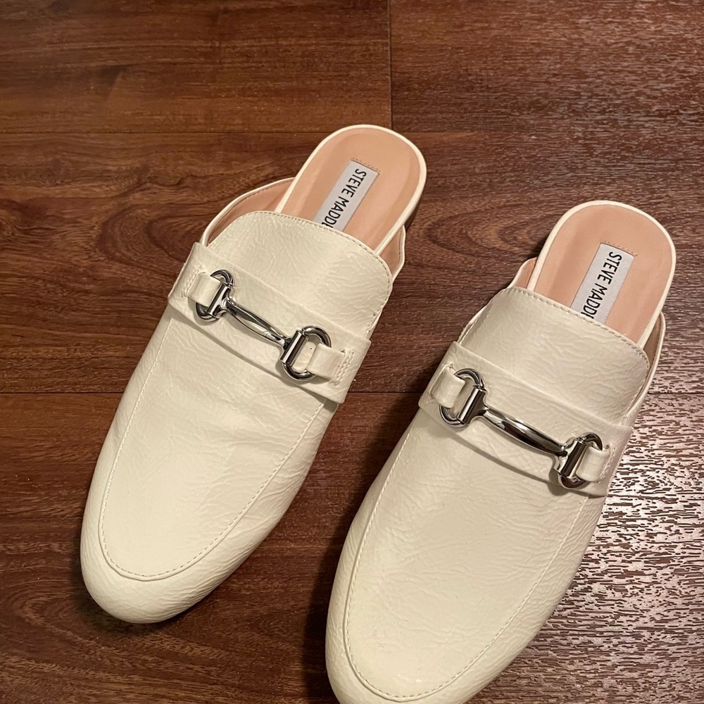Steve Madden Patent White Leather Loafer Mules